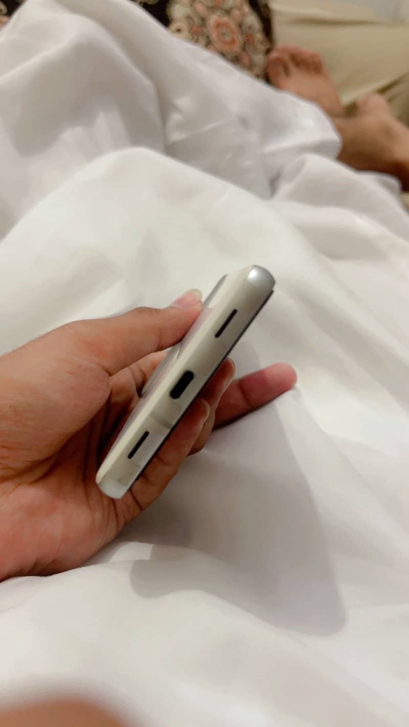 Google Pixel 7a 1