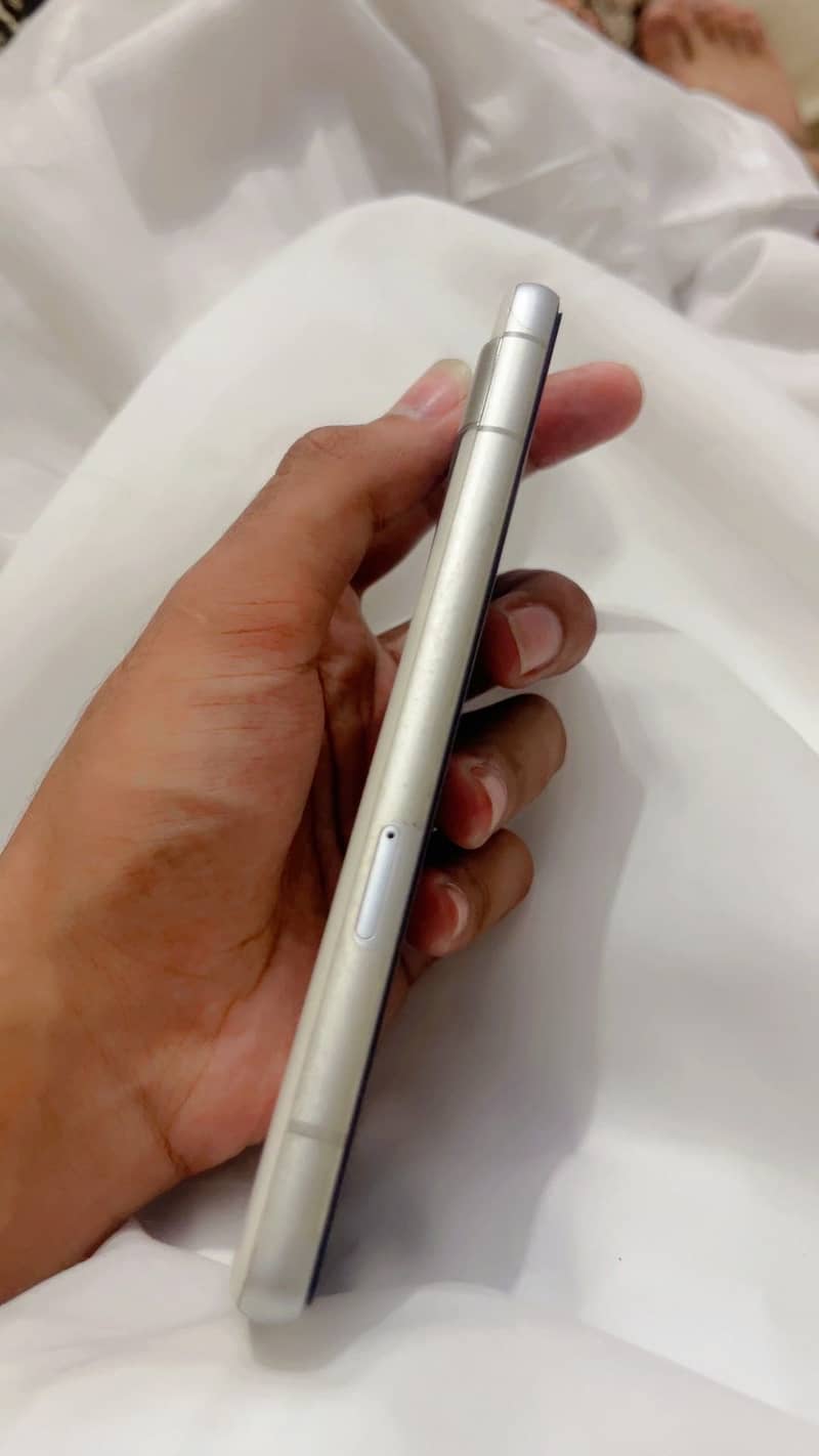 Google Pixel 7a 3