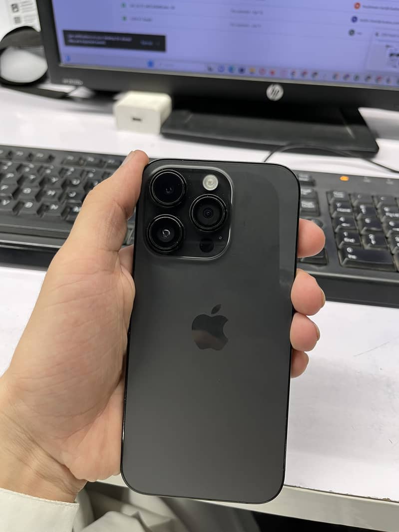 Apple iPhone 14 Pro 4