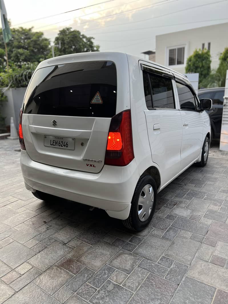 Wagon R 7