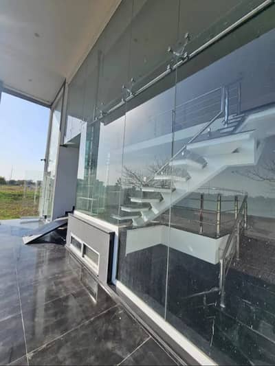 4 MARLA Ground Floor Mezanine FOR RENT IN DHA PHASE 6 ON TOP LOCATION
