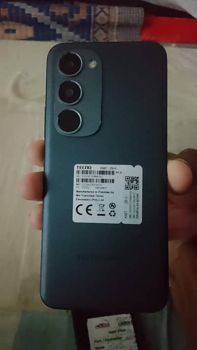 Tecno CAMON 40 Pro