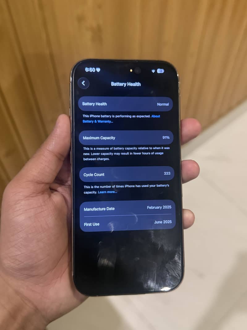 Apple iPhone 16 Pro 2