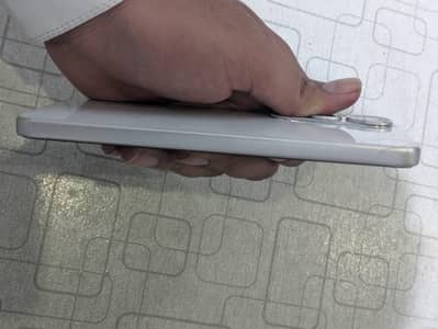 Vivo Y400