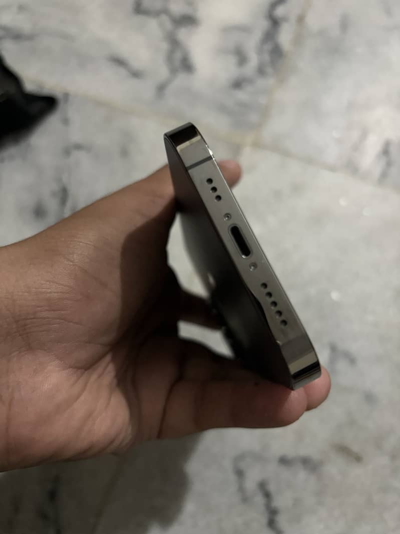 Apple iPhone 13 Pro 3