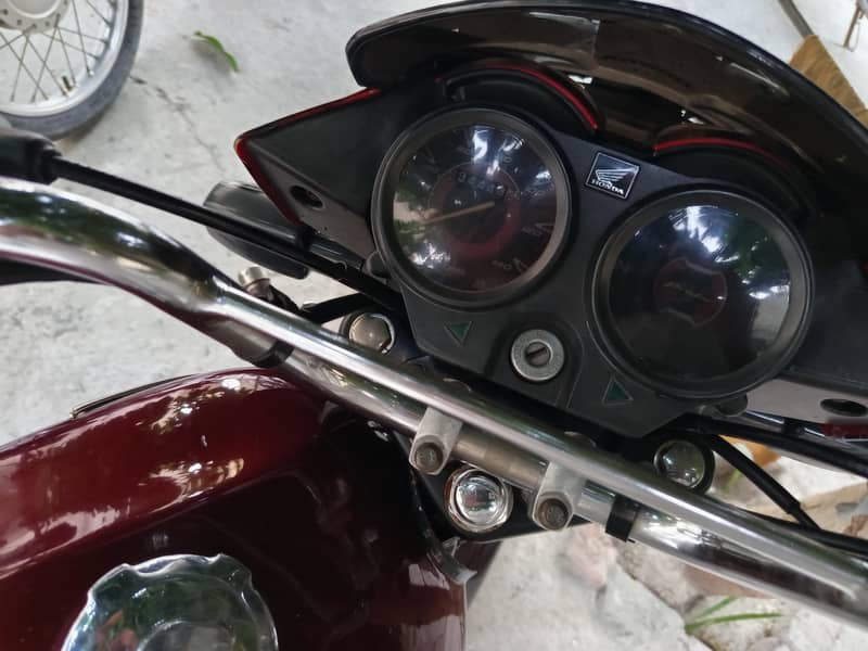 Honda prioder 100 cc 3