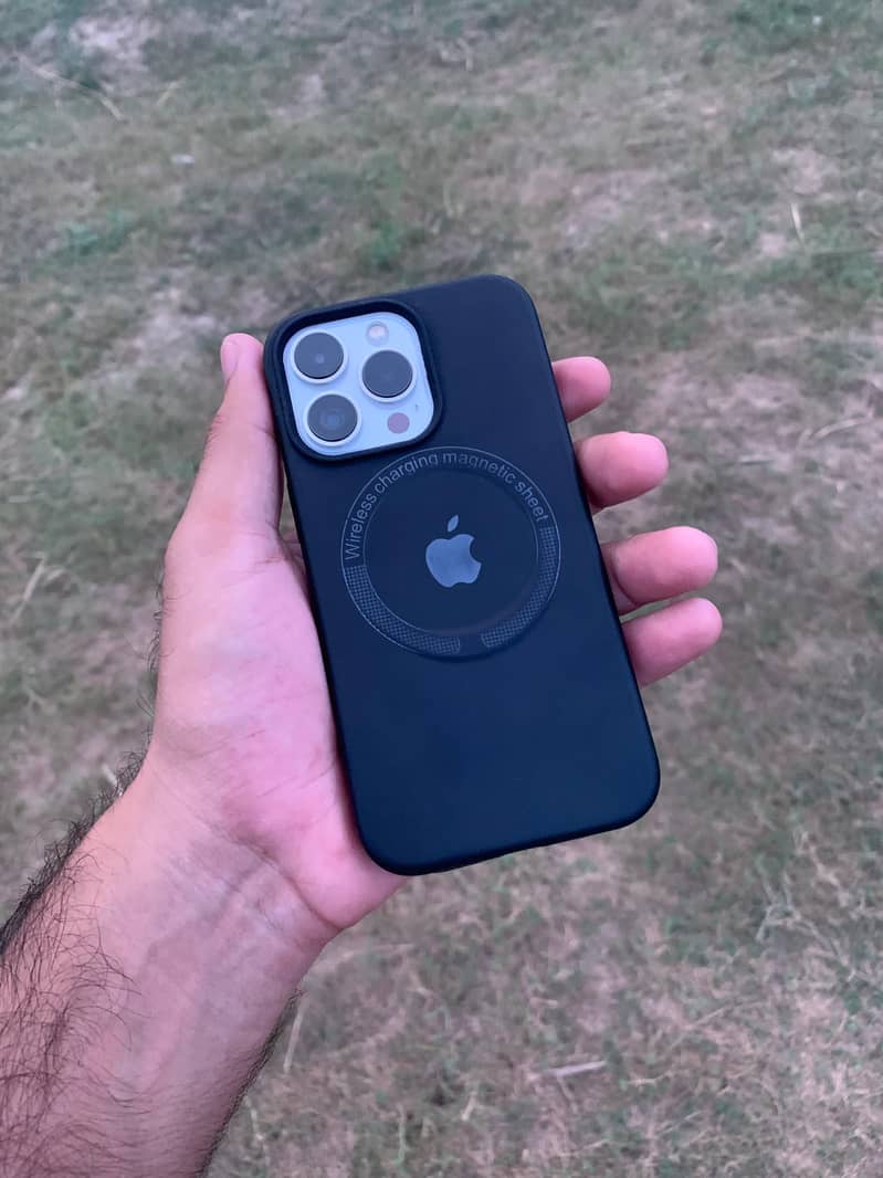 Apple iPhone 13 Pro 0