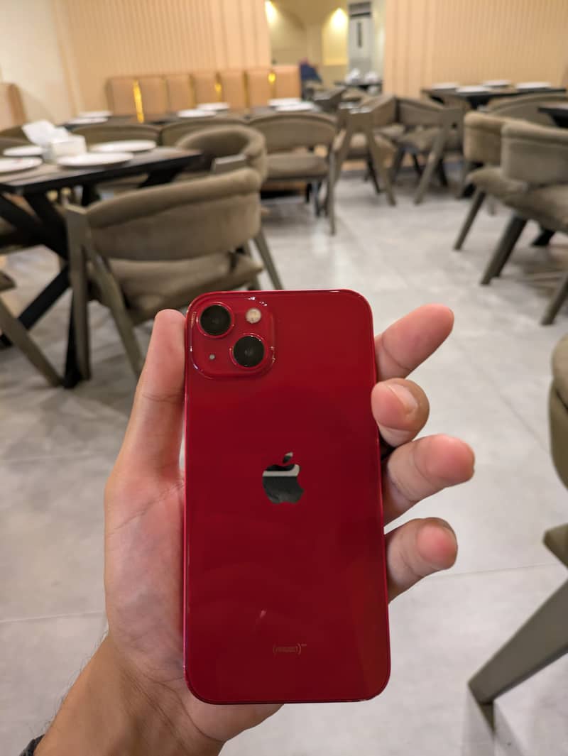 Apple iPhone 13 0
