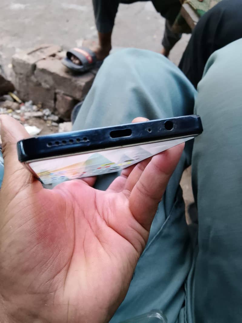 Tecno CAMON 20 Pro 4