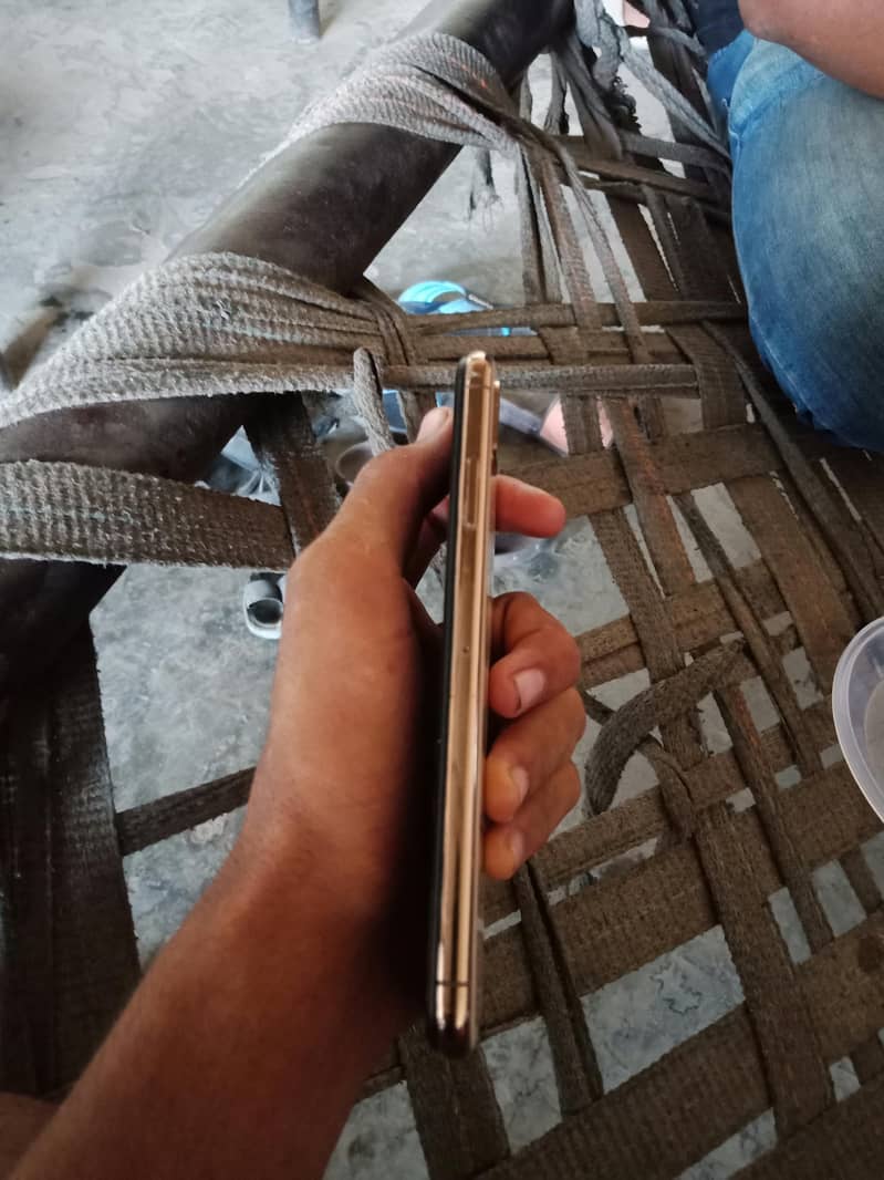 iphone xs max 5