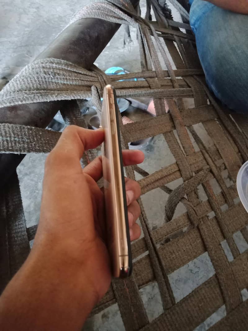 iphone xs max 8