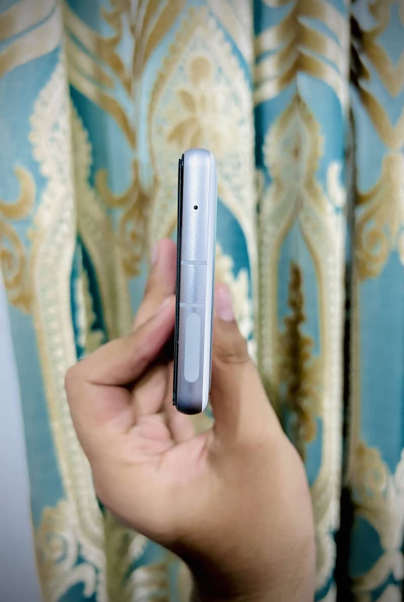 Google Pixel 7a 1