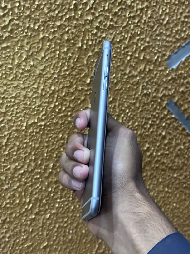Apple iPhone 6S Plus 0
