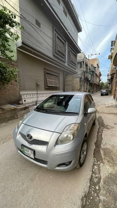 Toyota Vitz 2010