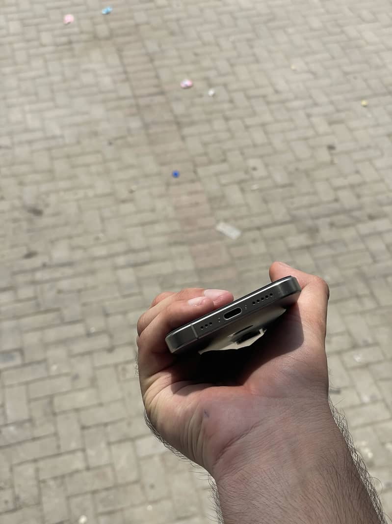 Apple iPhone 15 Pro 5