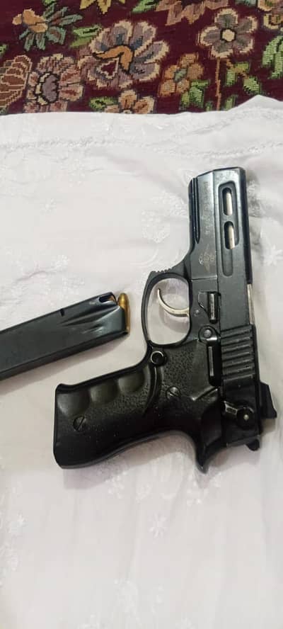 9mm pistol