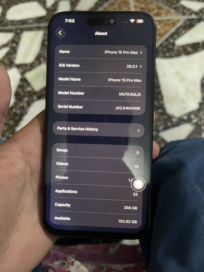Apple iPhone 15 Pro Max 3