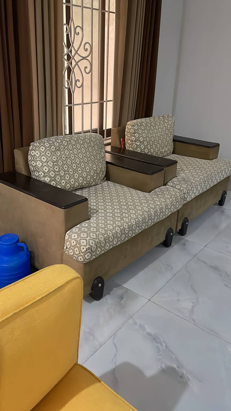 Sofas and lounge chairs 6