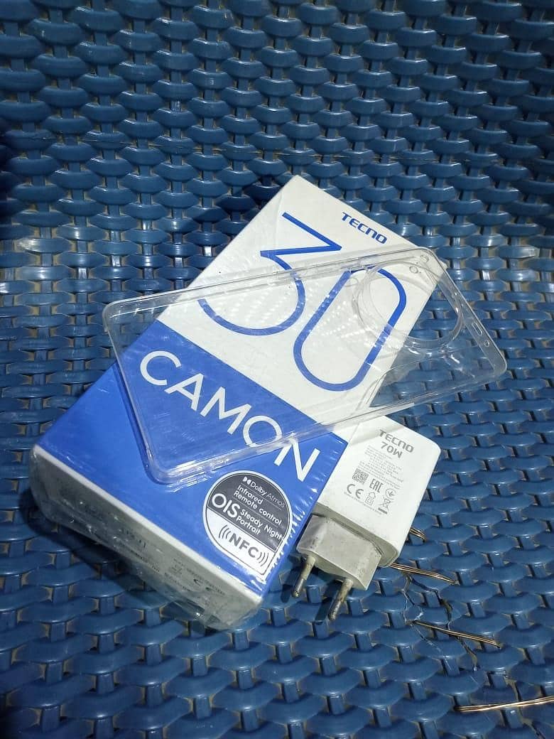 Tecno CAMON 30 8