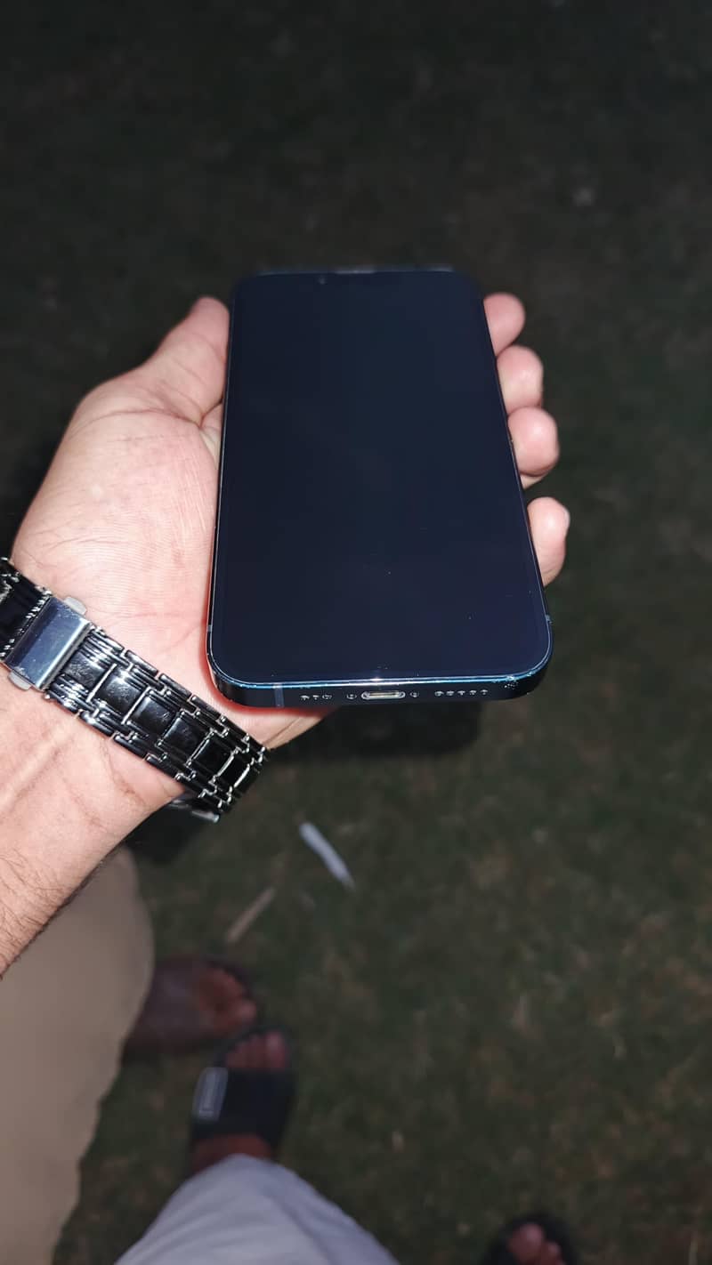 Apple iPhone 14 2