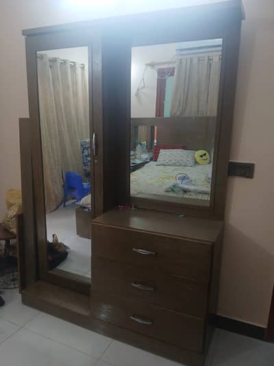Wooden dressing table