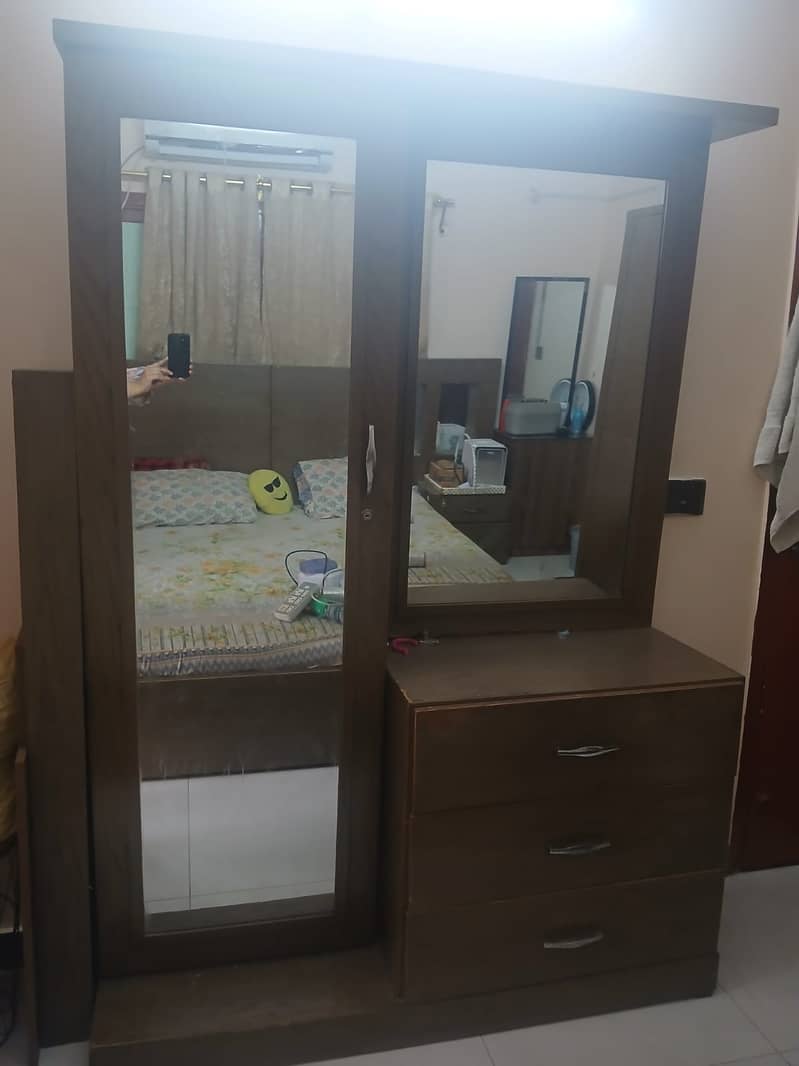 Wooden dressing table 1