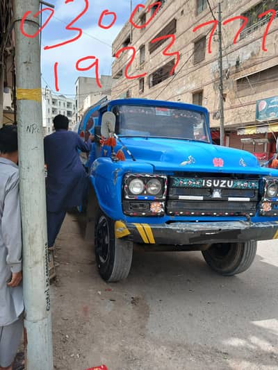 isuzu truck