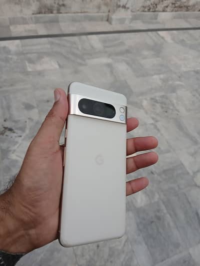 Google Pixel 8 Pro