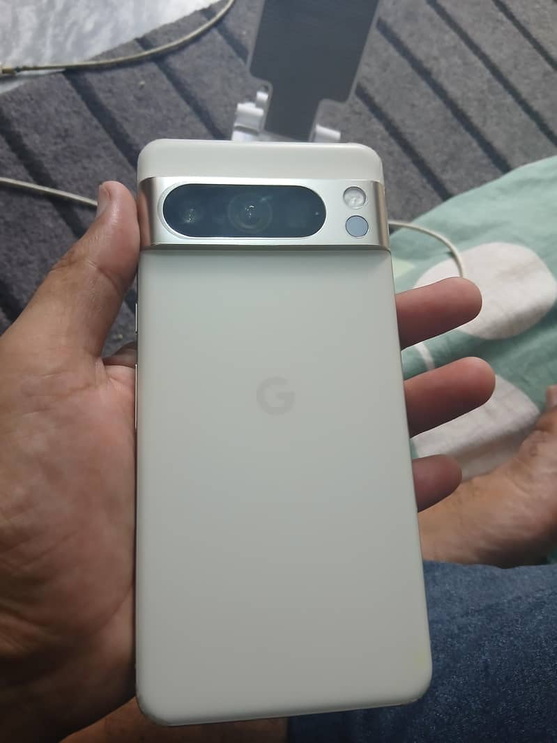 Google Pixel 8 Pro 4