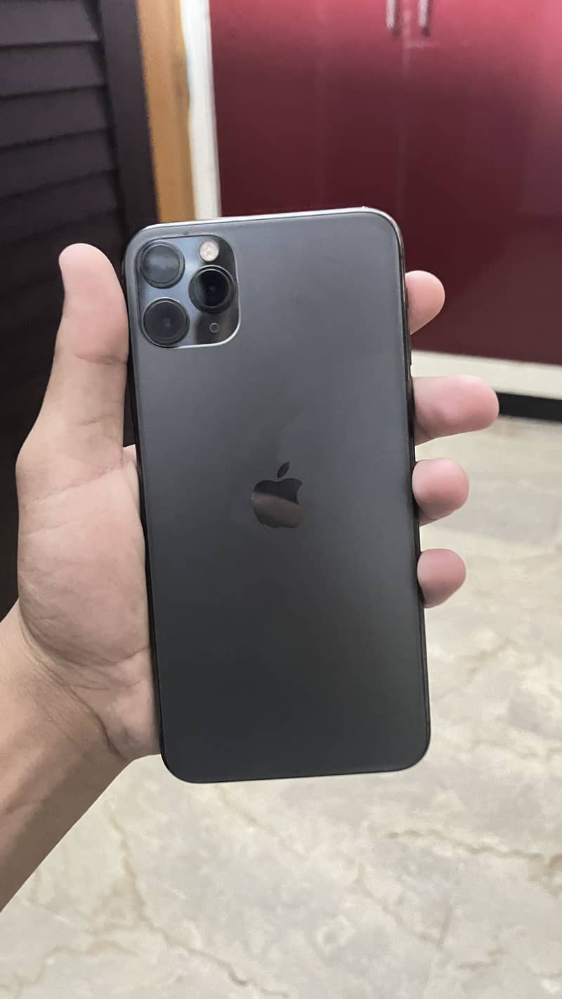 Apple iPhone 11 Pro Max 1