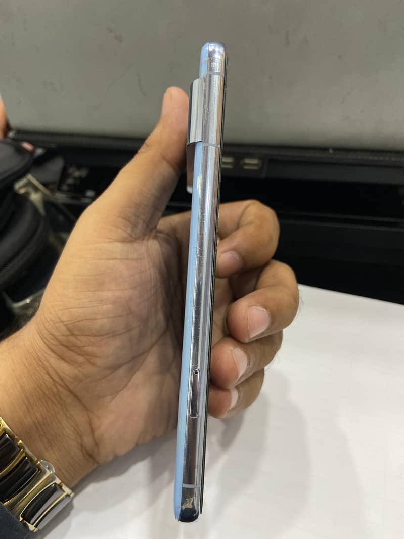 Google Pixel 8 Pro 3