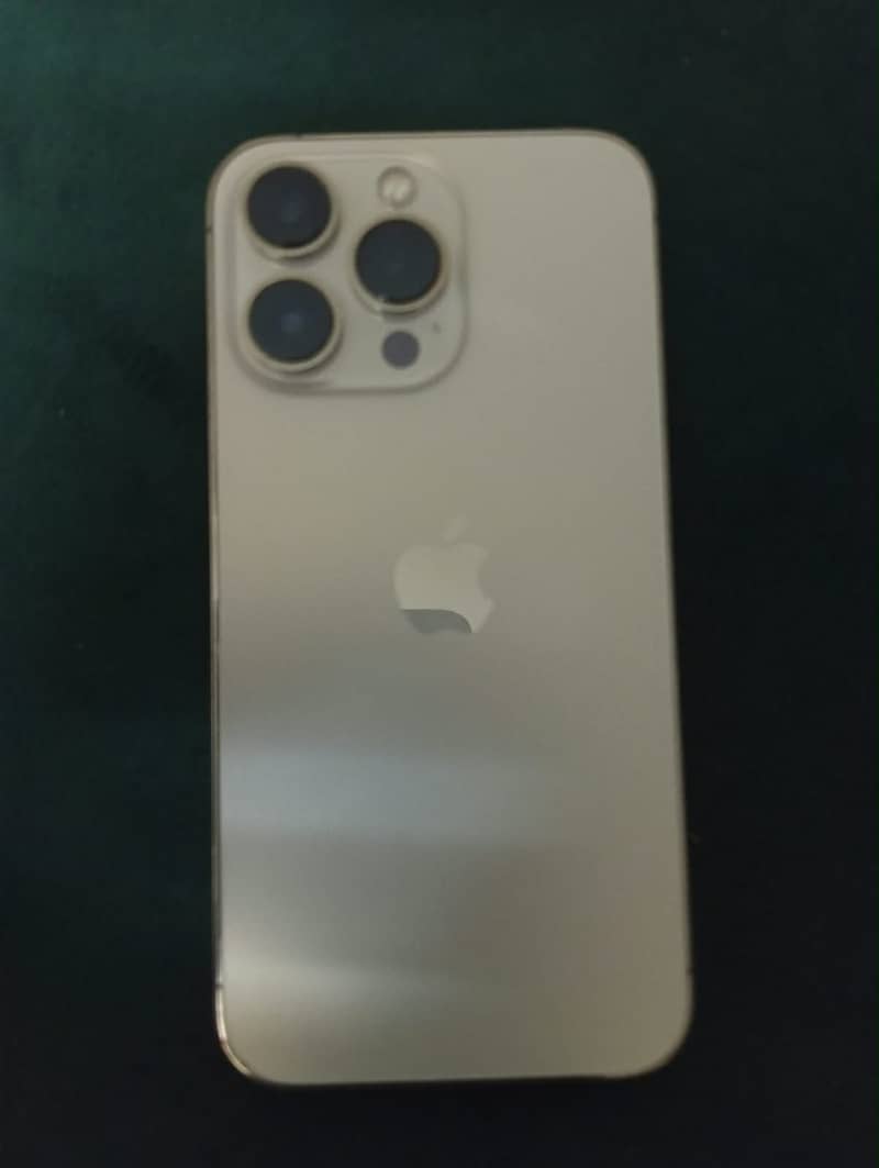 Apple iPhone 13 Pro 4
