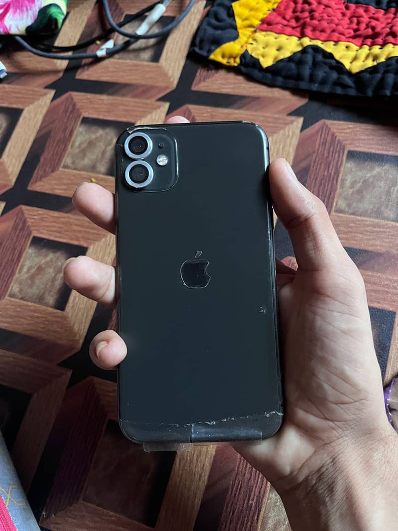 Apple iPhone 11 0