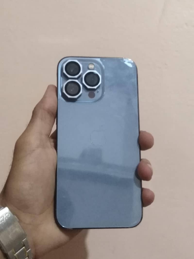Apple iPhone 13 Pro 0