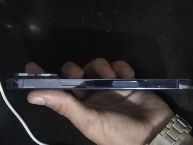 Apple iPhone 13 Pro 1
