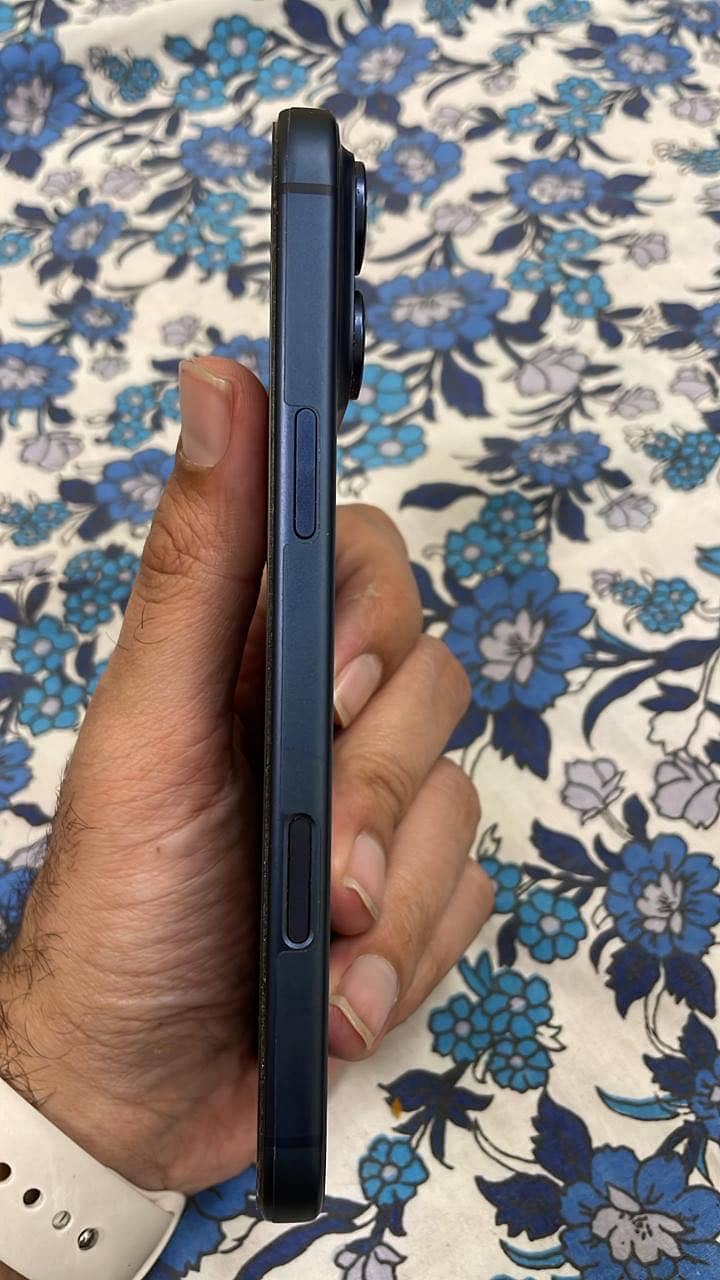 Apple iPhone 17 Pro Max 3