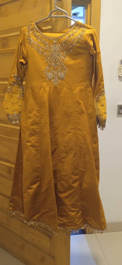 beautiful mehndi dress 3 pc