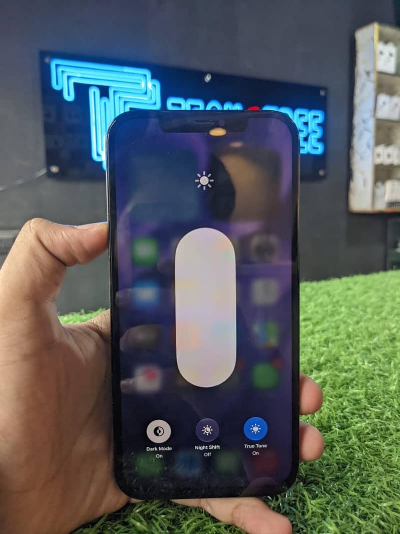Apple iPhone 12 Pro 7