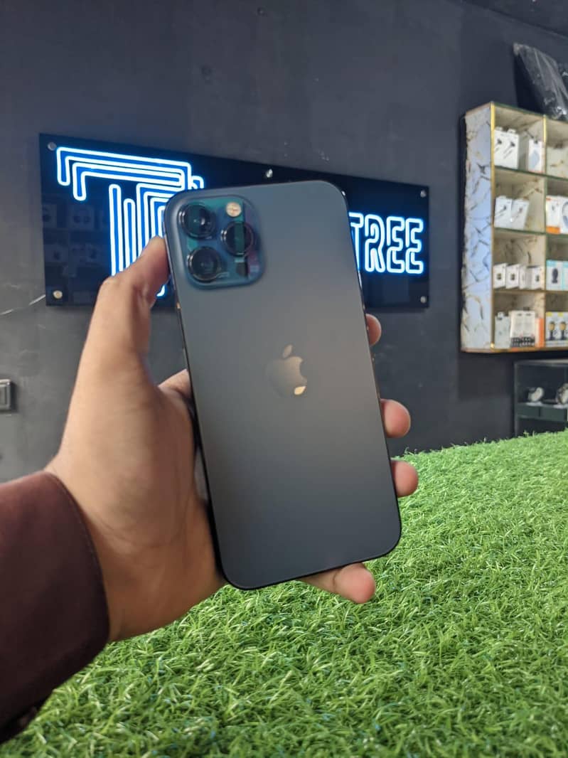 Apple iPhone 12 Pro 8