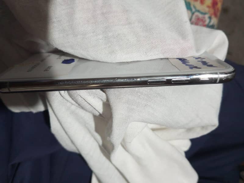 Apple iPhone X 1