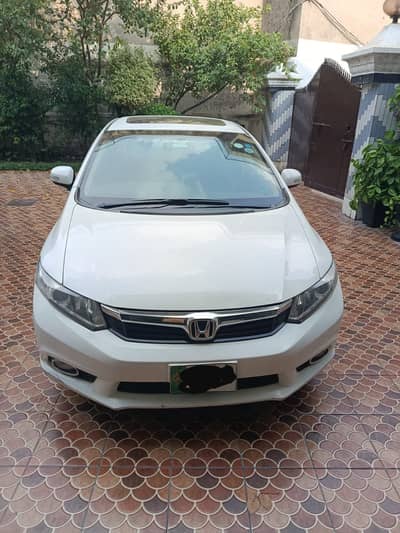 Honda Civic 2013 White – Lahore Registered