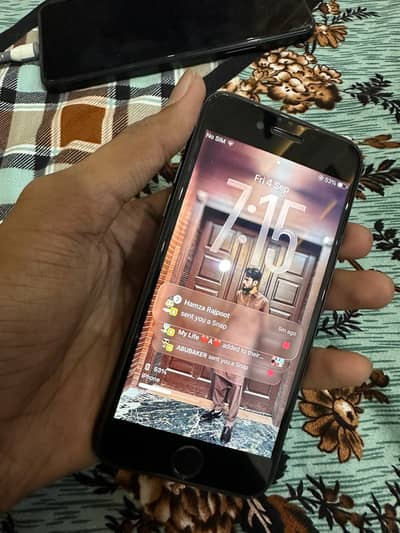 Apple iPhone SE