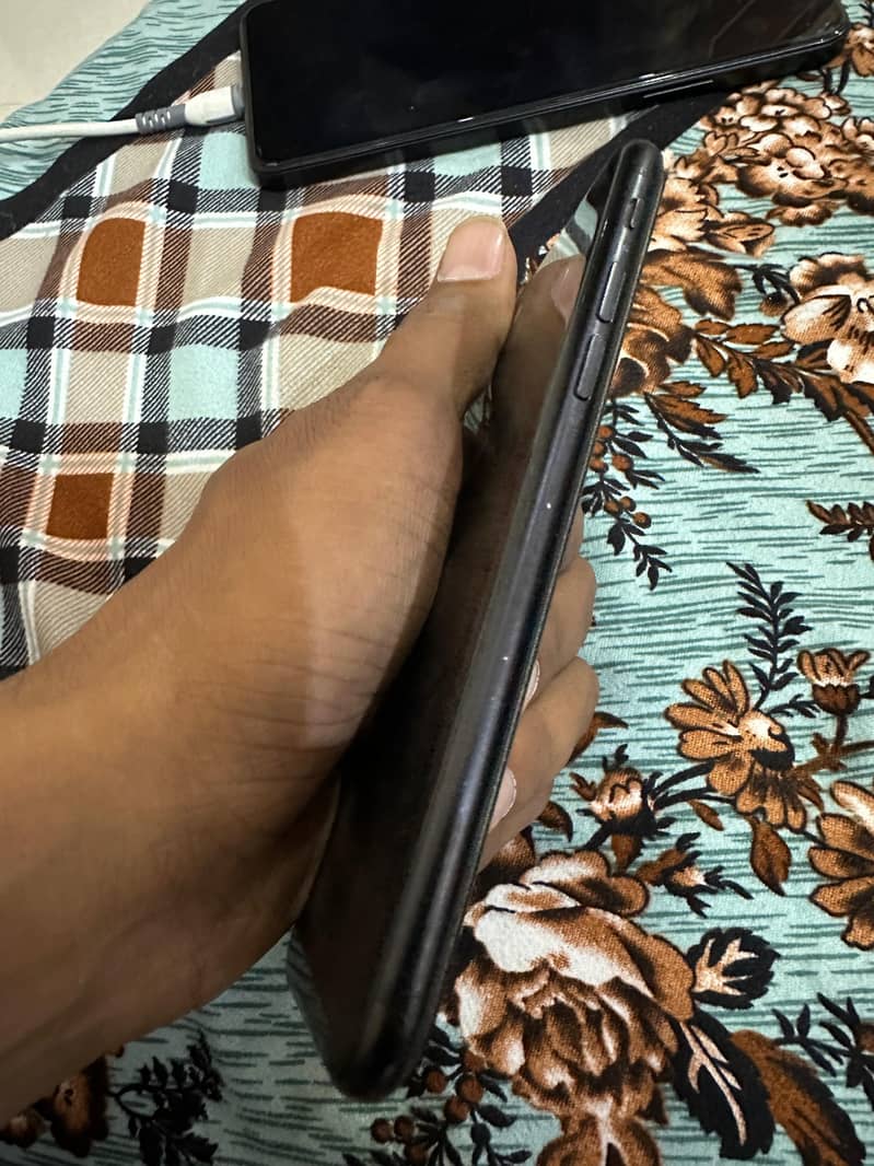 Apple iPhone SE 4