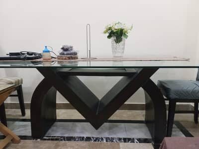 Dunning table with chairs