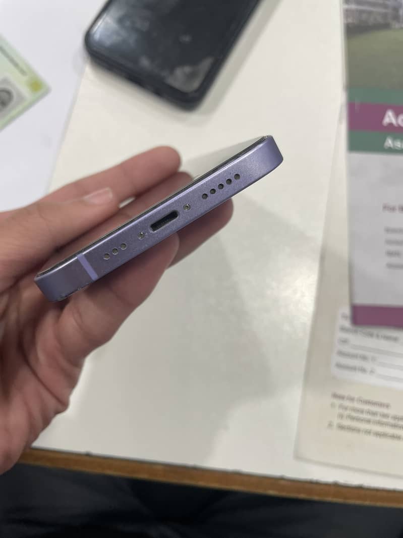Apple iPhone 12 3