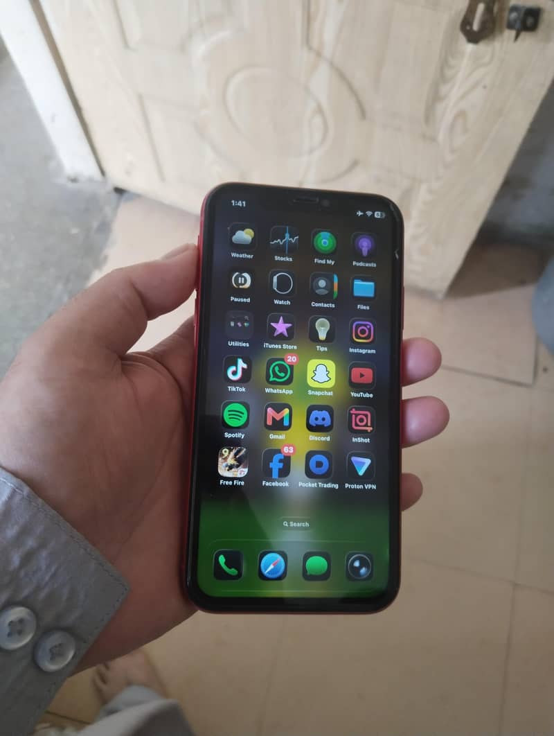 Apple iPhone 11 3