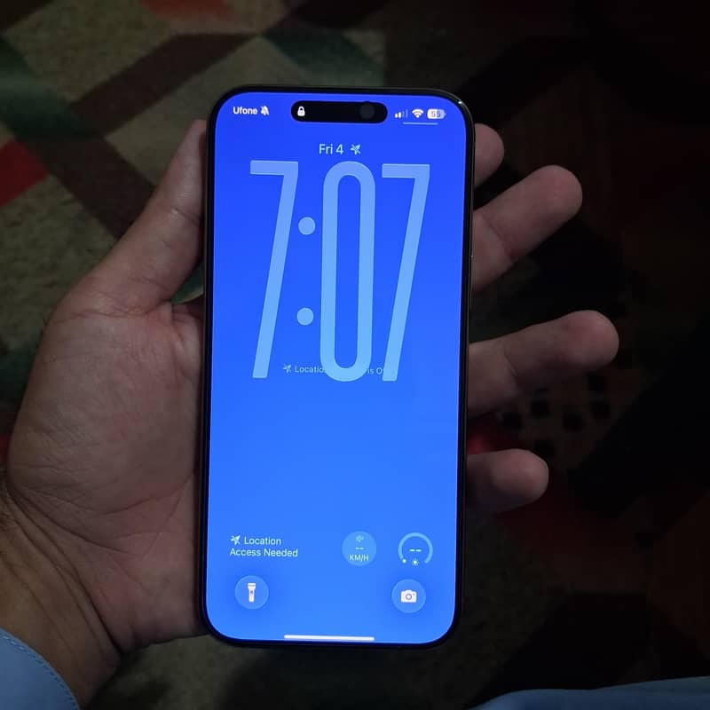 Apple iPhone 16 Pro Max 1