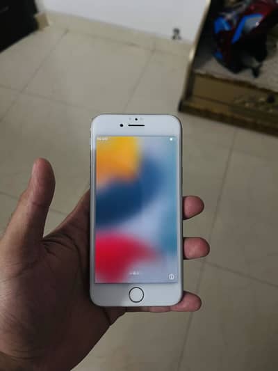 Apple iPhone 7 pta approved with box 128gb battery health 85%