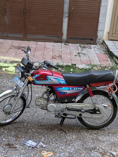 HONDA CD 70 2025 MODEL ISLAMABAD REGISTERED