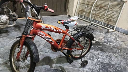 7 to 8 year boys cycle